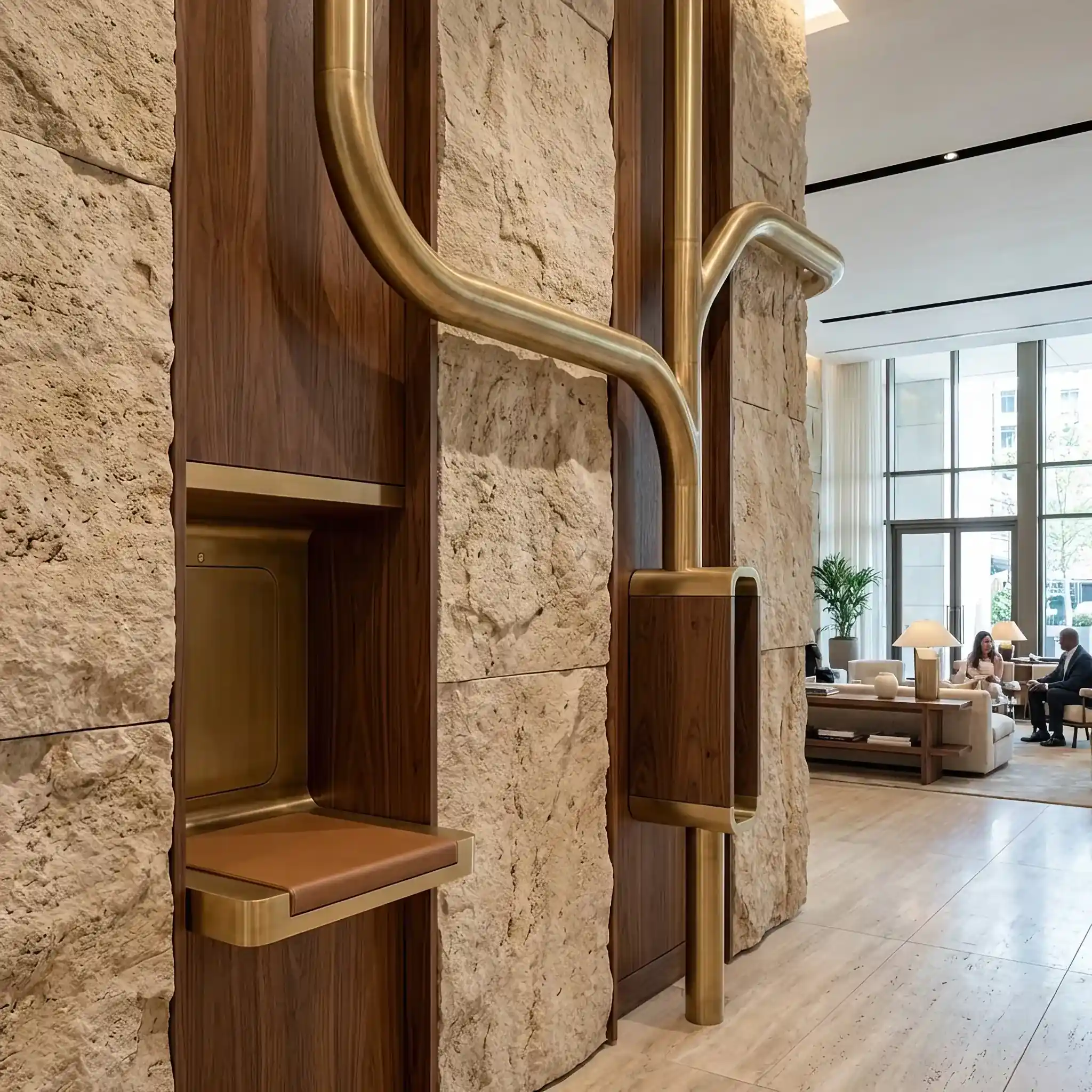 Архитектура и дизайн: Стильная футуристическая капсула бесшумно вылетает из терминала в вестибюль, доставляя гостю свежую прессу или забытые ключи из его апартаментов