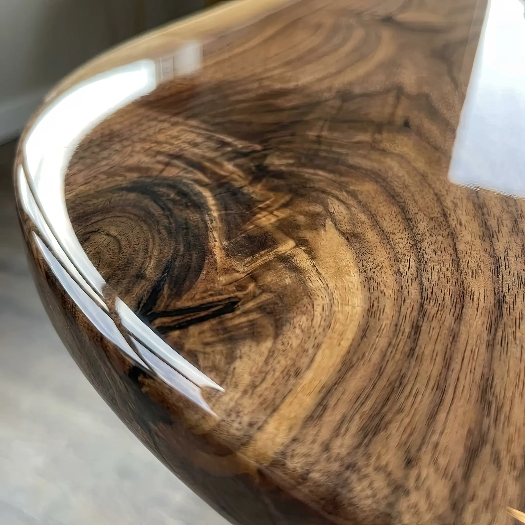 Interior detail: 2026 advertising kiosk with Sign-RE coating: sun light resistance test