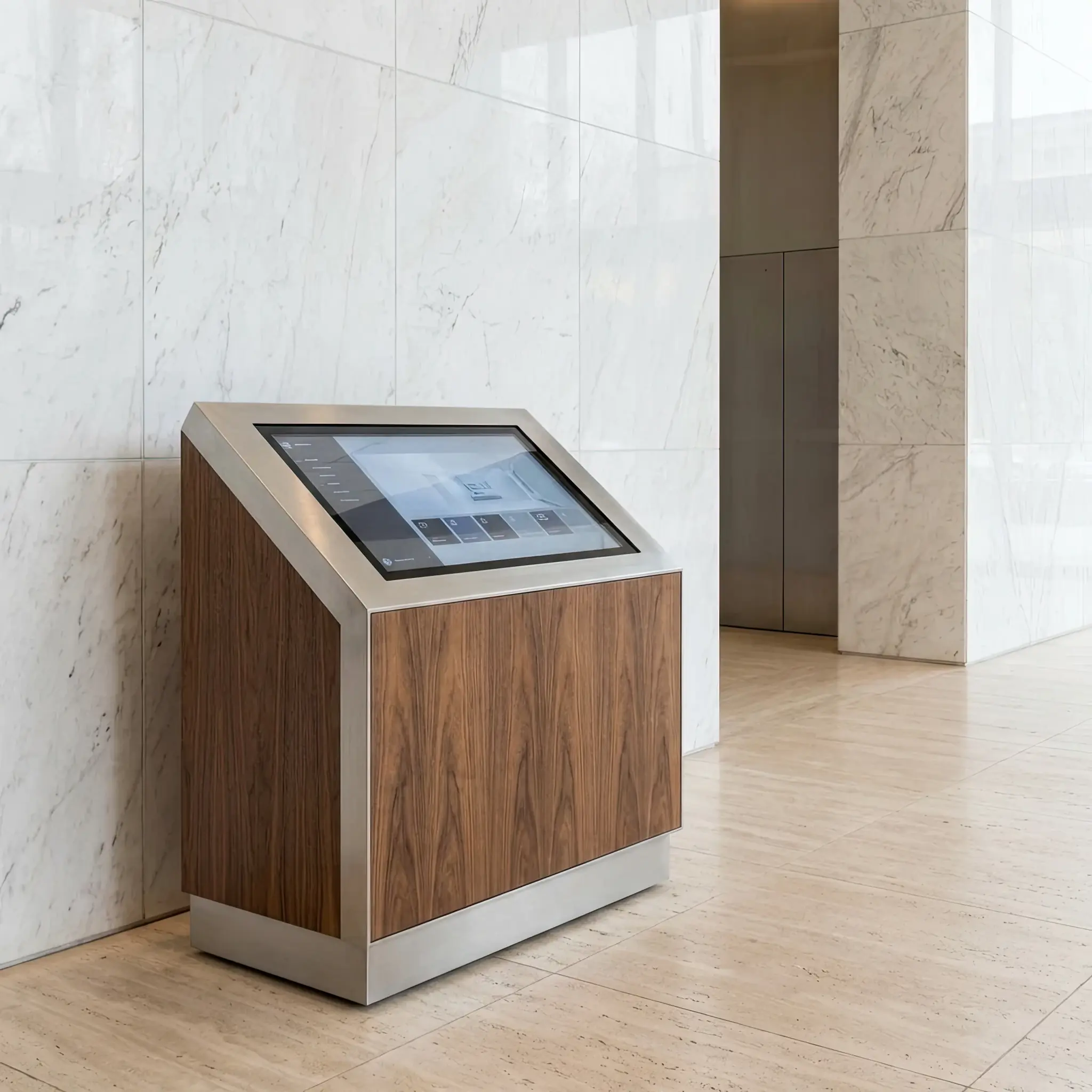 Архитектура и дизайн: Резиденты используют информационный киоск: нанопокрытие обеспечивает прецизионную защиту экрана от механических воздействий и загрязнений